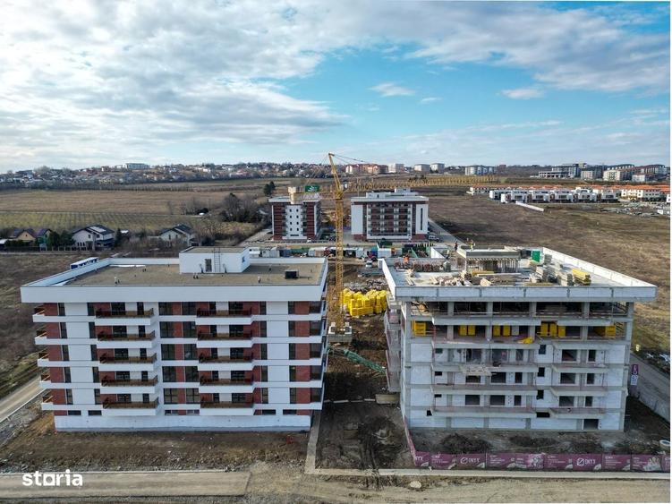 Apartament cu 7 camere decomandat în Galata