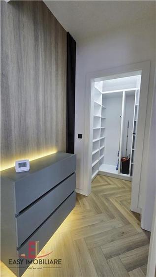 Apartament cu 3 camere decomandat, mobilat în Tudor