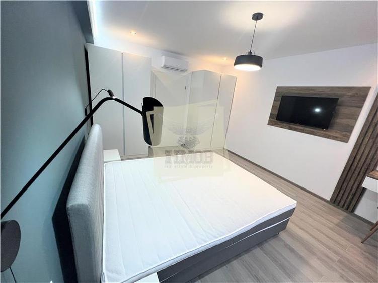 Apartament cu 4 camere decomandat, mobilat în Piața Cluj