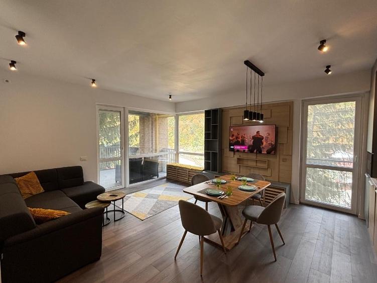 Apartament cu 2 camere decomandat, mobilat în Calea București