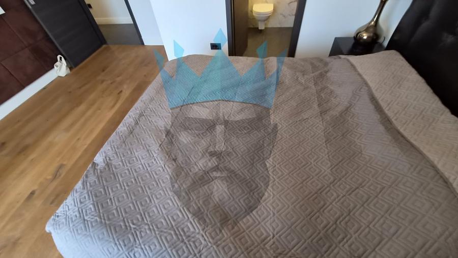 Apartament cu 4 camere decomandat, mobilat în Tei