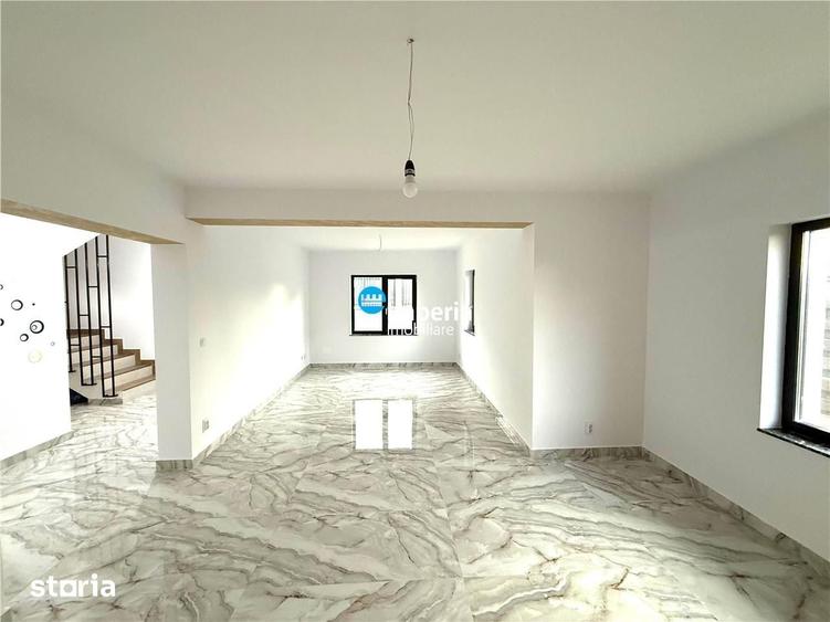 Casă cu 4 camere cu Teren 450 Mp în Valea Ursului