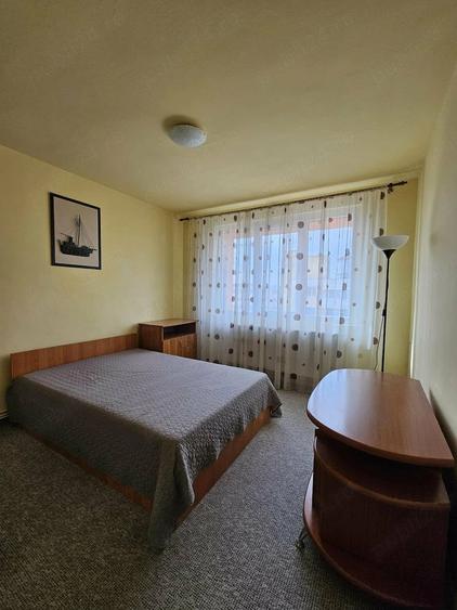 Apartament cu 2 camere semidecomandat în Grivița