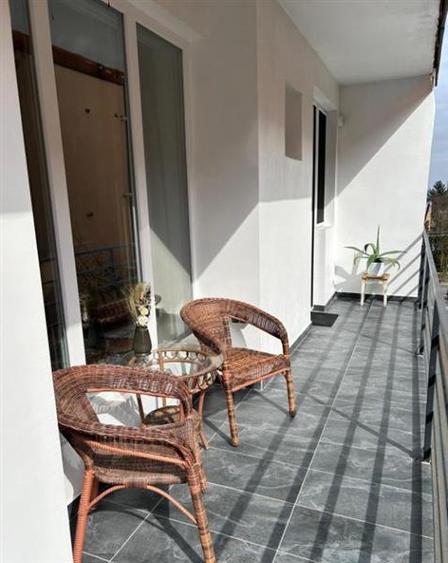 Apartament cu 3 camere semidecomandat, mobilat în Gheorgheni