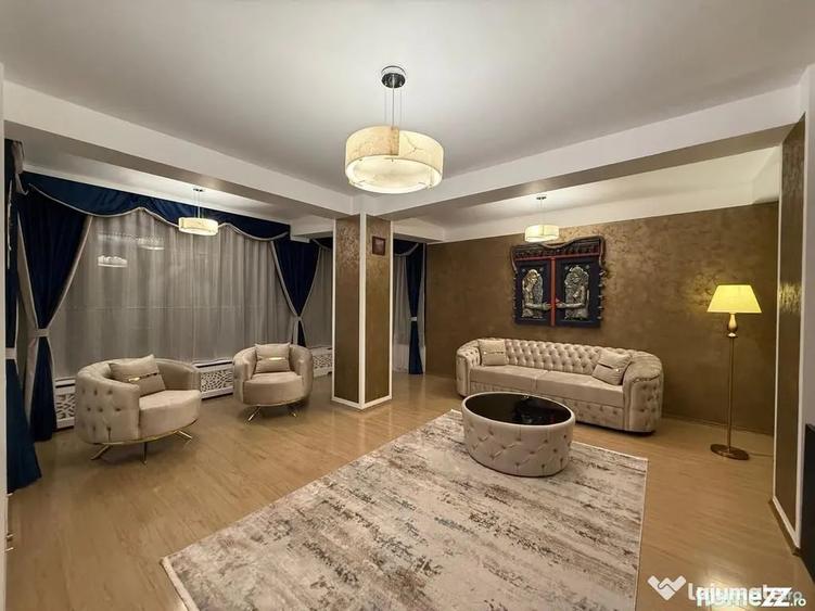 Apartament cu 3 camere decomandat în Faleză