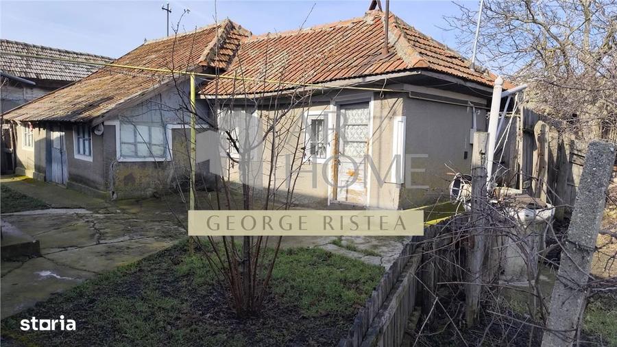 Casă cu 6 camere decomandat cu Teren 1438 Mp în Tomșani