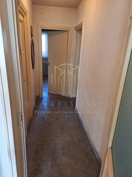 Apartament cu 3 camere semidecomandat în Giulești