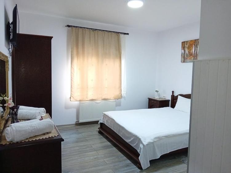 Hotel/Pensiune, de 16 mp, în Central