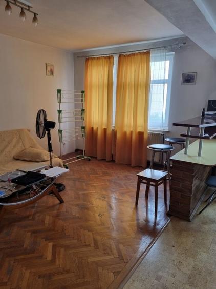 Apartament cu 2 camere semidecomandat în Ultracentral