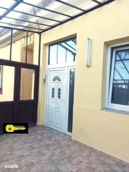 Casă cu 3 camere cu Teren 425 Mp în Central