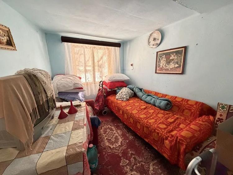 Casă cu Teren 780 Mp în Priboieni