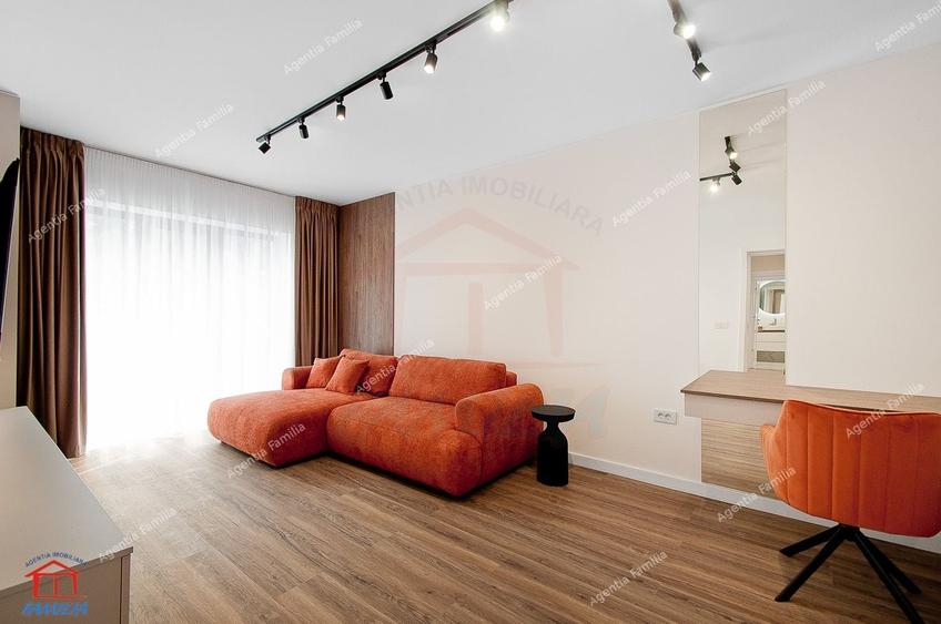 Apartament cu 2 camere decomandat, mobilat în Central