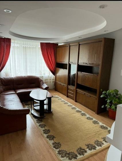 Apartament cu 3 camere semidecomandat în Ultracentral