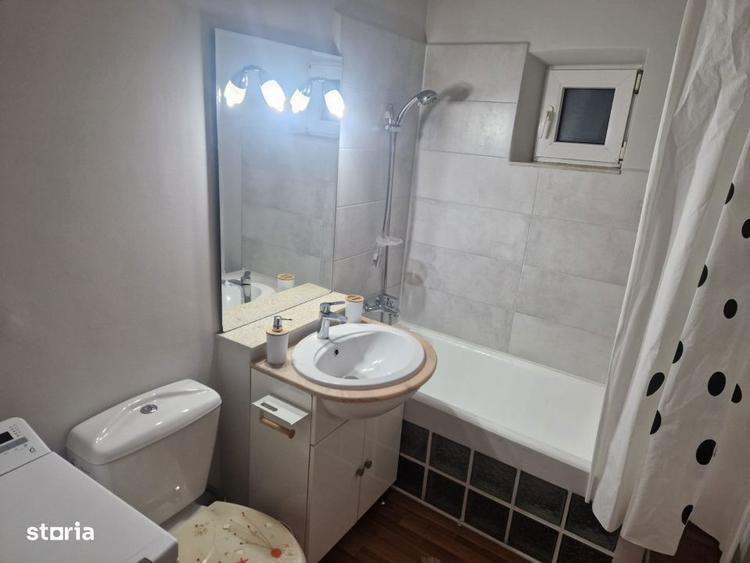 Apartament cu 2 camere decomandat, mobilat în Central
