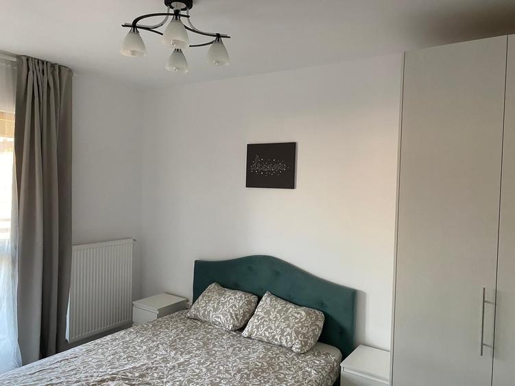 Apartament cu 2 camere decomandat, mobilat în Sud-Vest