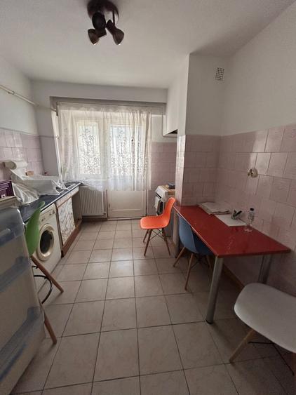 Apartament cu 2 camere decomandat, mobilat în Obor
