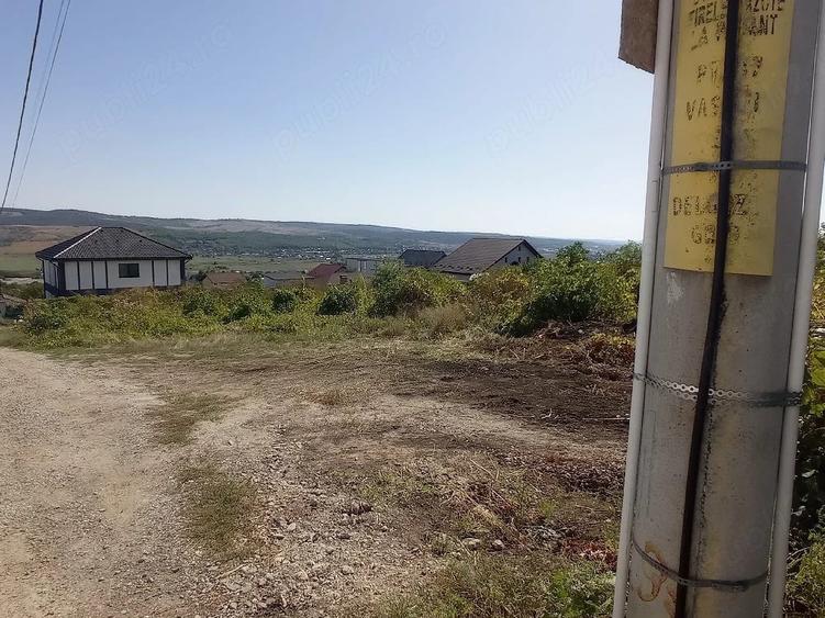 Teren de 1000 mp, în Spital