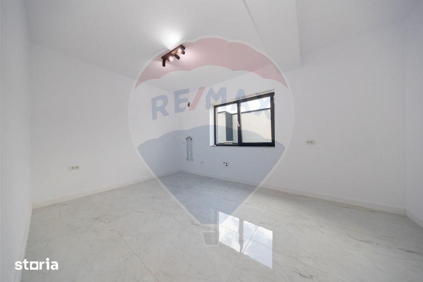 Casă cu 4 camere cu Teren 250 Mp în Tărlungeni