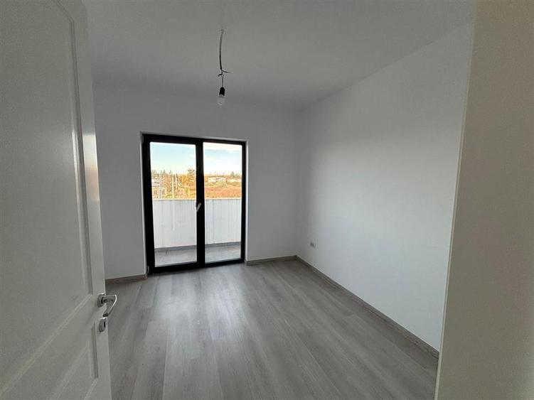 Apartament cu 2 camere semidecomandat în Dancu