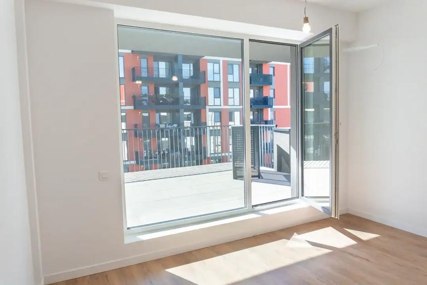 Apartament cu 4 camere decomandat în Theodor Pallady