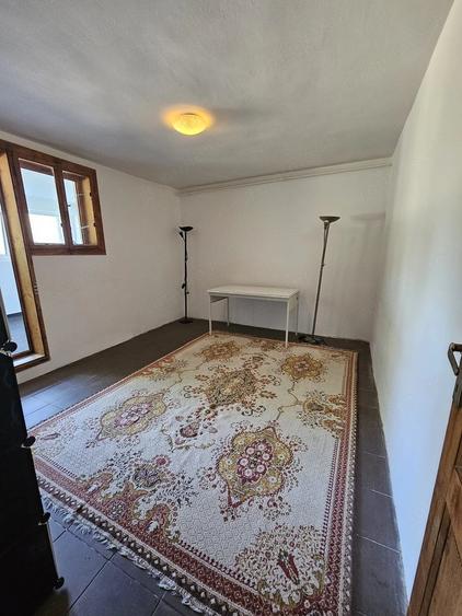 Casă cu 4 camere cu Teren 800 Mp în Ghiroda