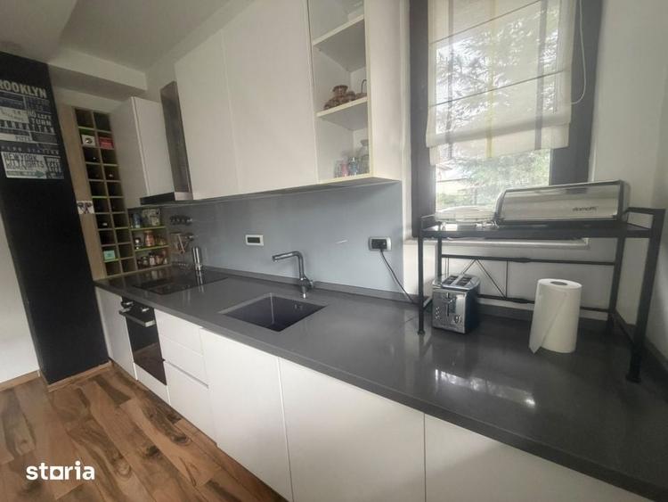 Casă cu 4 camere cu Teren 500 Mp în Central