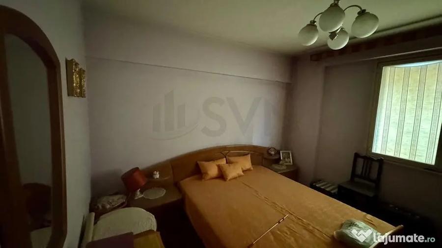 Apartament cu 3 camere decomandat în Lacul Tei