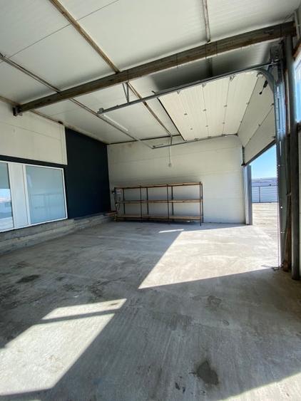 Spațiu comercial, de 220 mp, în Malu Mare