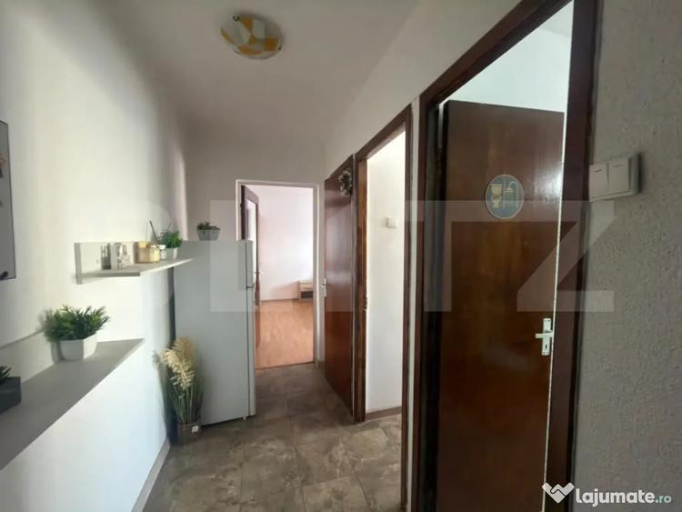 Garsonieră decomandată în 1 Mai