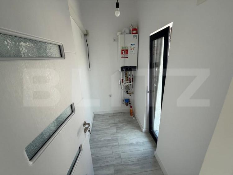 Casă cu 3 camere cu Teren 220 Mp în Central
