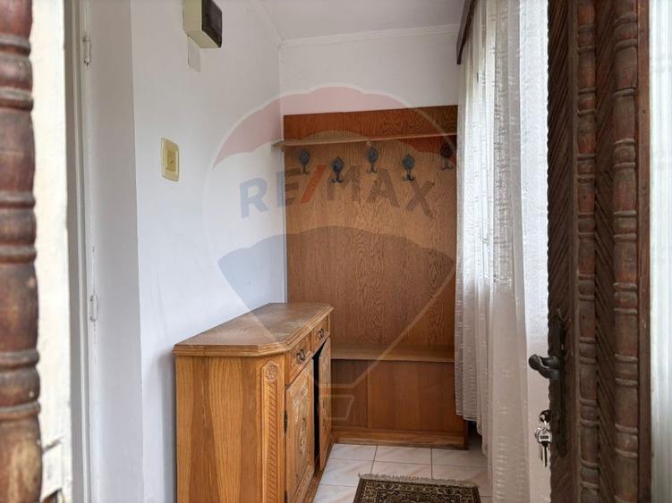 Casă individuală cu 5 camere cu Teren 446 Mp în Ultracentral