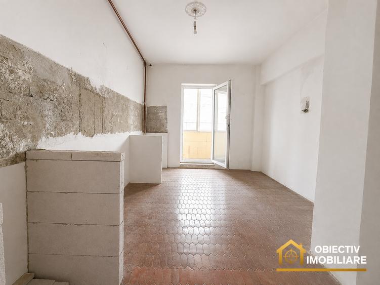 Apartament cu 3 camere decomandat în 1 Mai