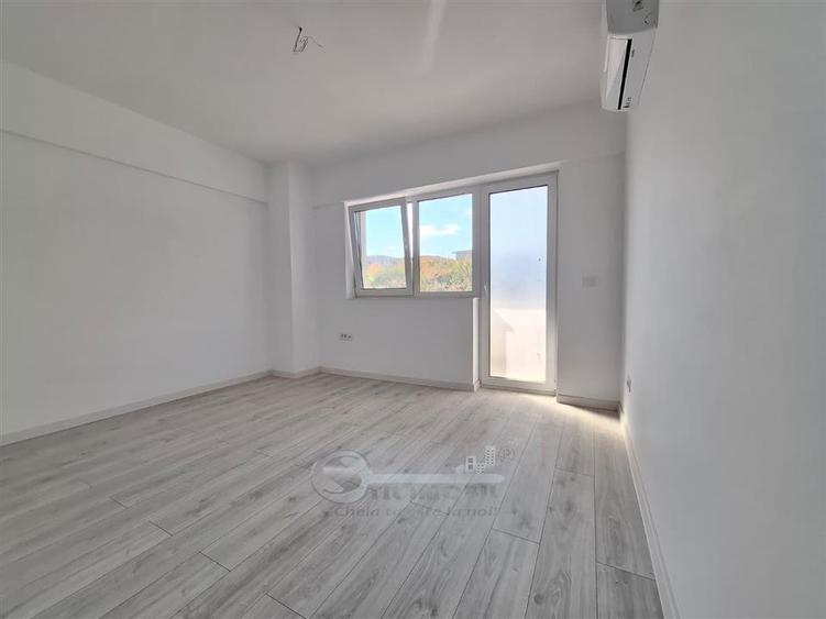 Apartament cu 3 camere decomandat în Galata