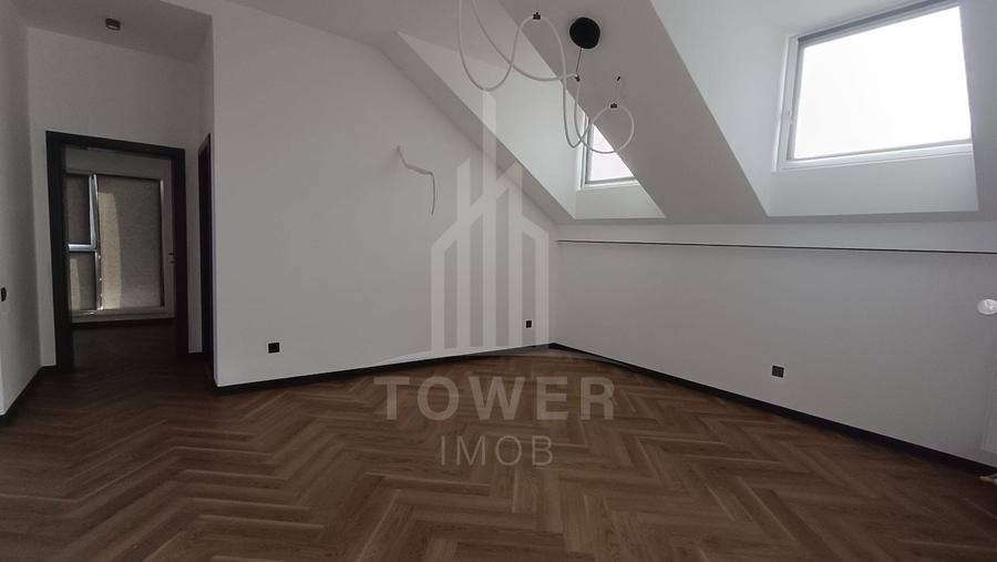 Apartament cu 3 camere decomandat în Turnișor