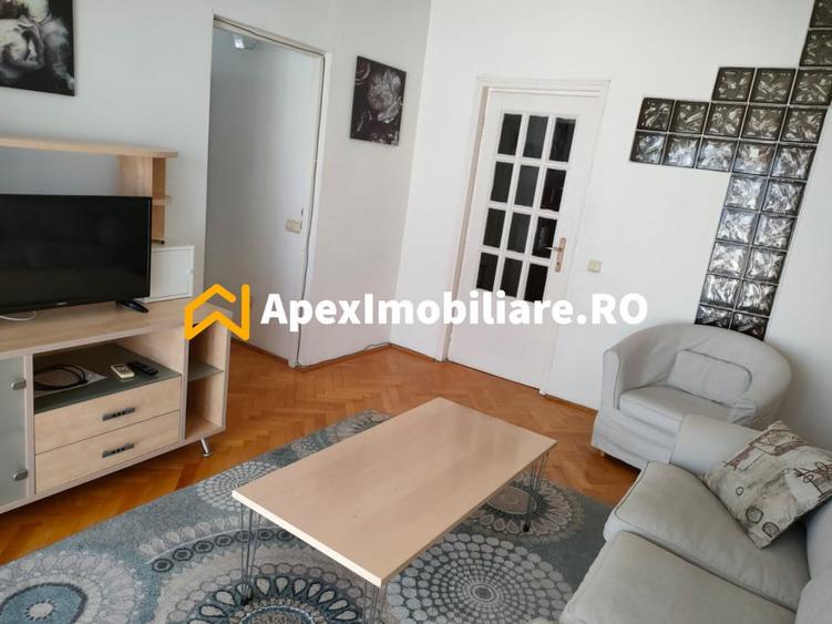 Apartament cu 3 camere semidecomandat în Națiunile Unite