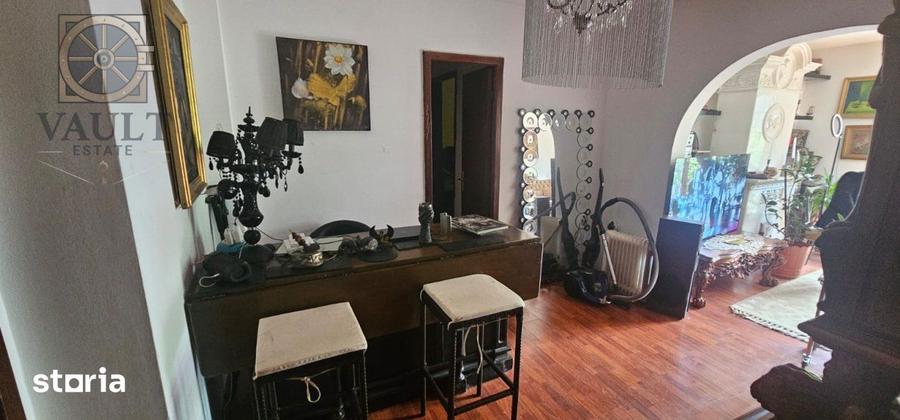 Apartament cu 3 camere decomandat, mobilat în Foișorul de Foc