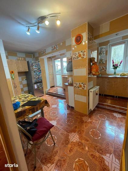 Apartament cu 4 camere în Ultracentral