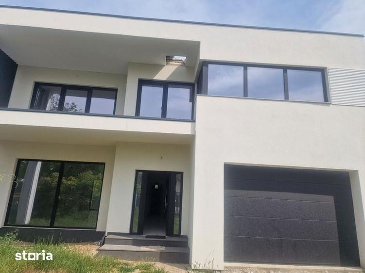 Casă cu 4 camere cu Teren 510 Mp în Central