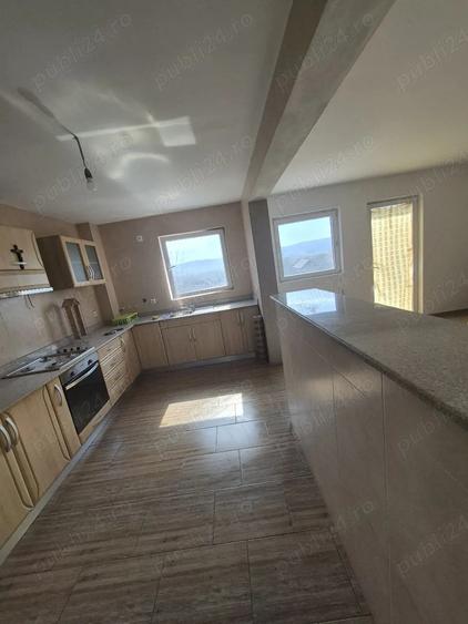 Casă cu Teren 936 Mp în Sântimbru