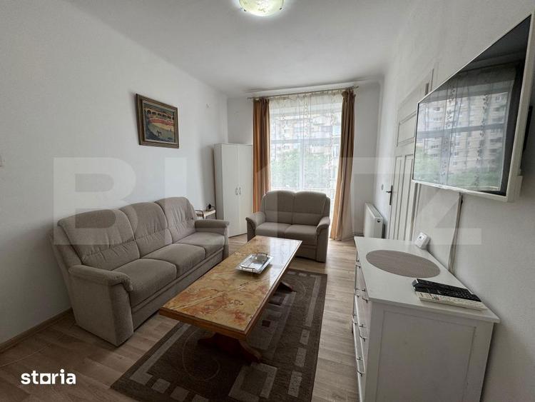 Apartament cu 3 camere decomandat în Central