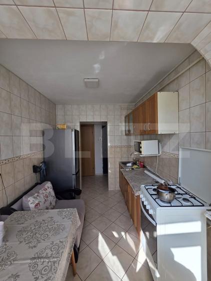 Apartament cu 2 camere semidecomandat, mobilat în Mazepa 1