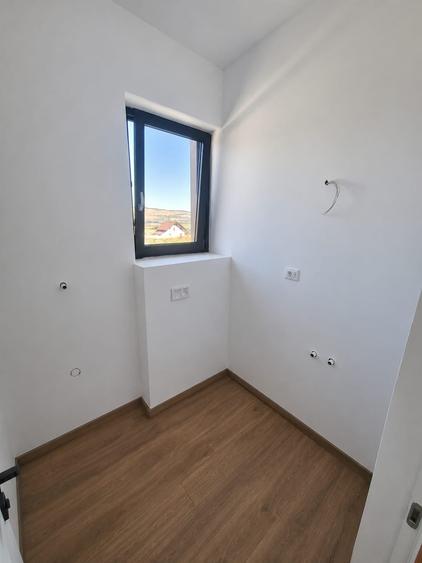 Casă individuală cu 3 camere cu Teren 450 Mp în Micești