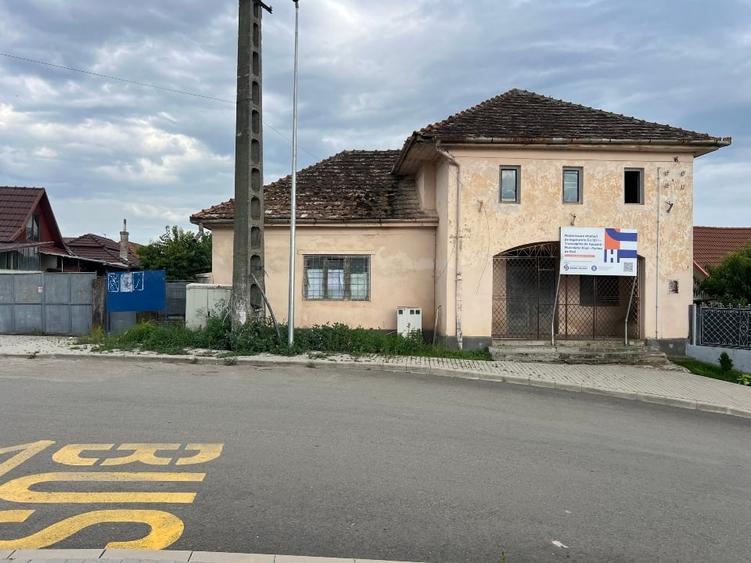 Casă individuală cu 4 camere cu Teren 1121 Mp în Aiudul de Sus