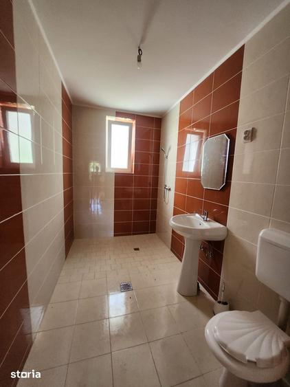 Casă cu 4 camere cu Teren 543 Mp în Ștefănești