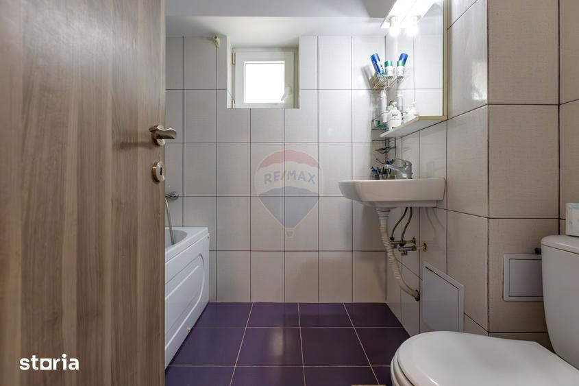 Apartament cu 2 camere decomandat în Mioriței