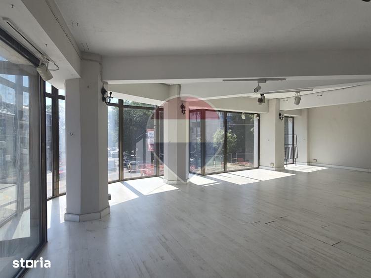 Spațiu comercial, de 230 mp, în Gara de Nord