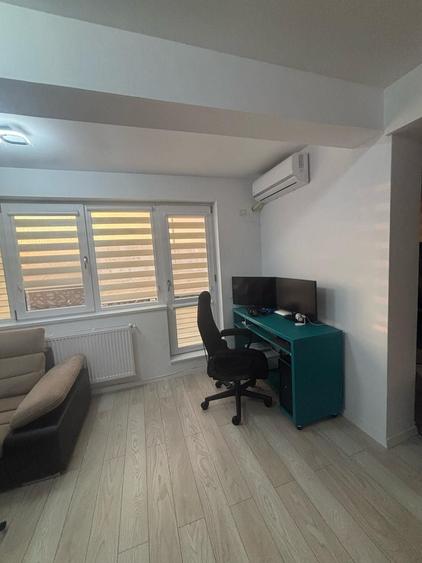 Apartament cu 2 camere în Apărătorii Patriei