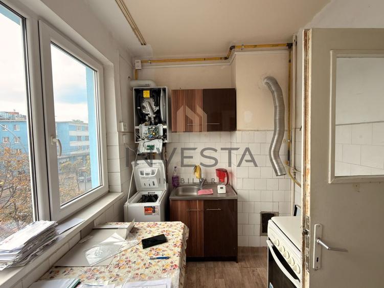 Apartament cu 2 camere decomandat, mobilat în Ultracentral