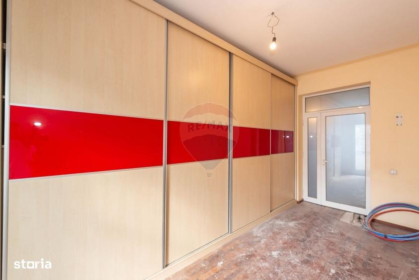 Apartament cu 4 camere în Moșilor