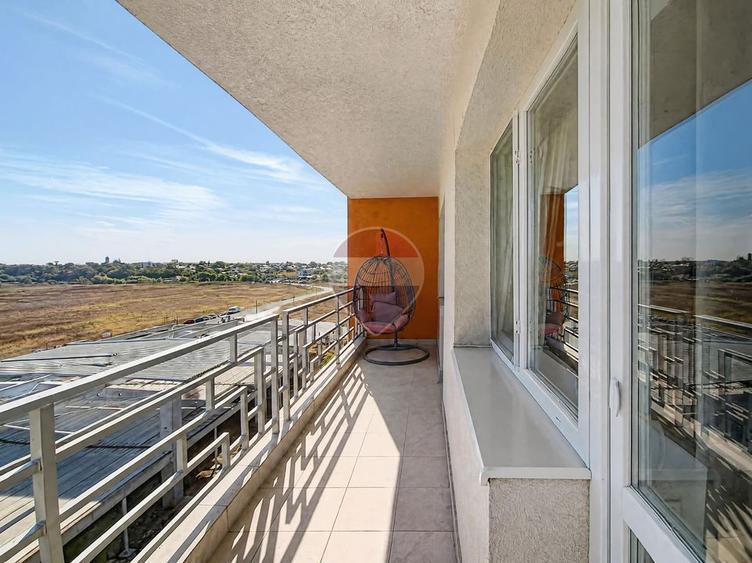 Apartament cu 3 camere decomandat, mobilat în Splaiul Unirii